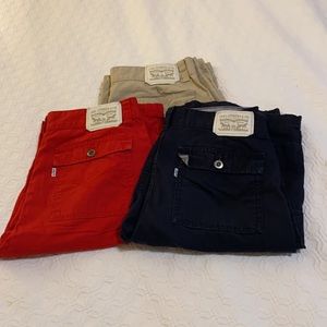Levi’s- Bundle of 3 Shorts